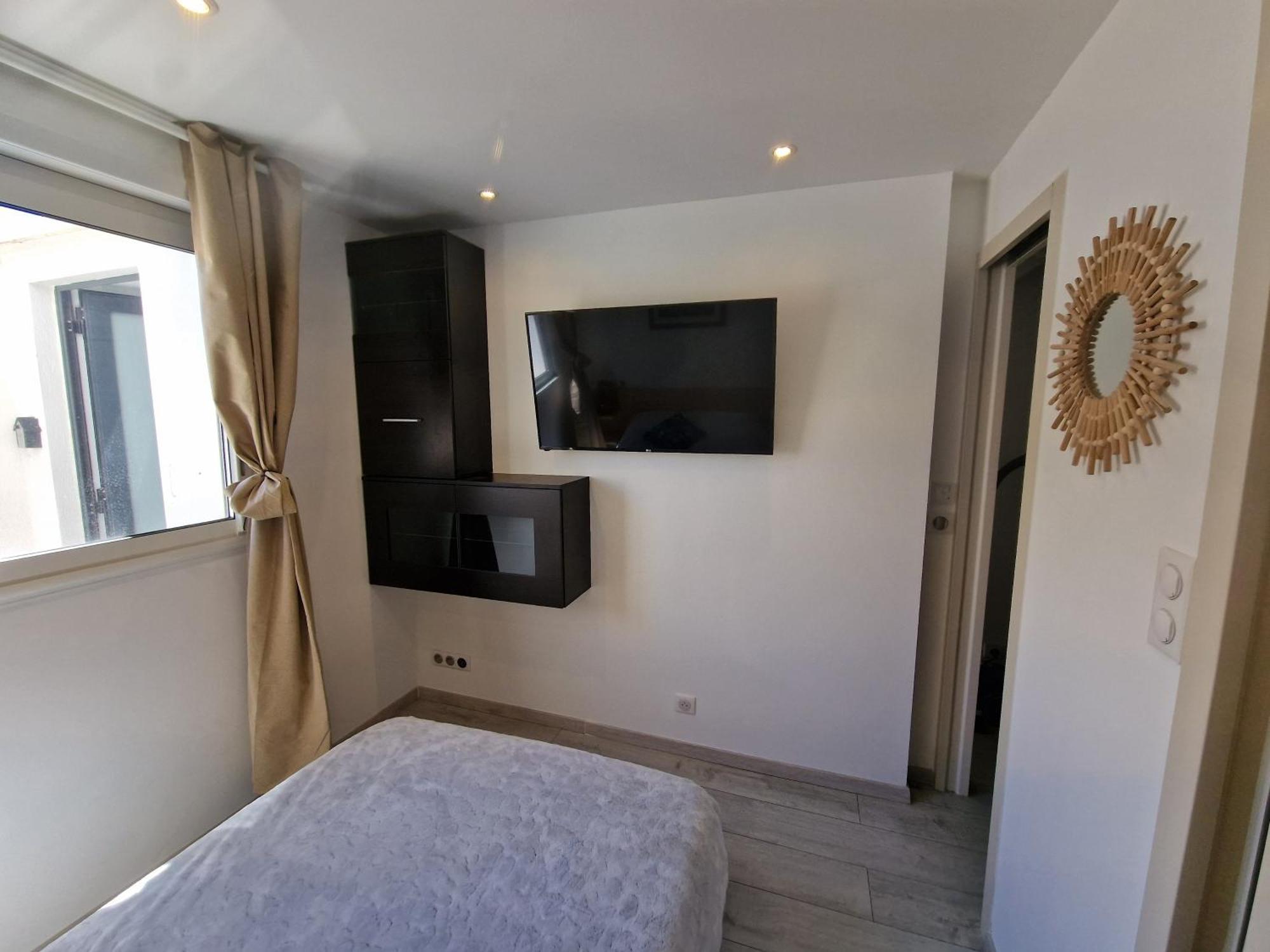 Marina Exceptionnelle - 8 Pers - 120 M2 Vue Mer - Suites Parentales - Cinema - Ponton 勒格罗-迪鲁瓦 外观 照片