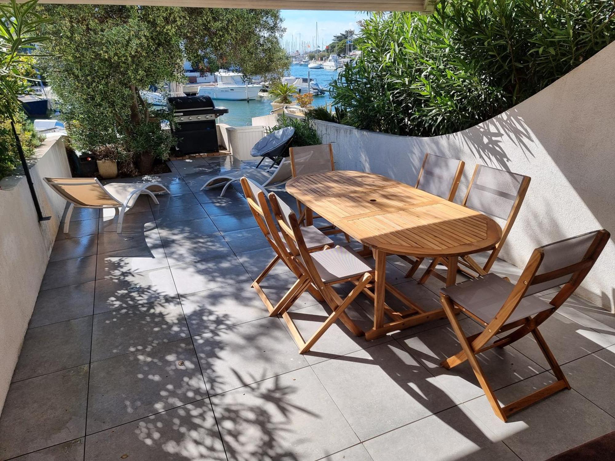 Marina Exceptionnelle - 8 Pers - 120 M2 Vue Mer - Suites Parentales - Cinema - Ponton 勒格罗-迪鲁瓦 外观 照片